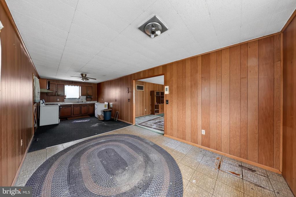 1826 SUDLERSVILLE ROAD