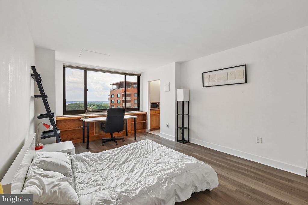 1021 ARLINGTON BOULEVARD Unit: 1138