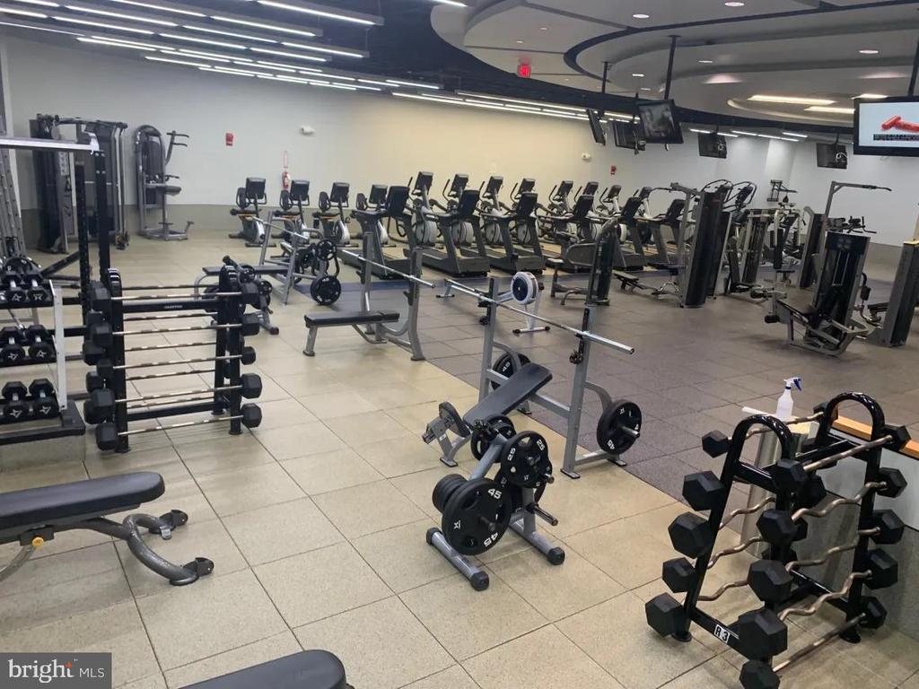1021 ARLINGTON BOULEVARD Unit: 1138