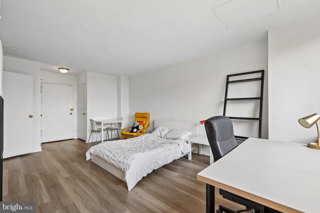 1021 ARLINGTON BOULEVARD Unit: 1138