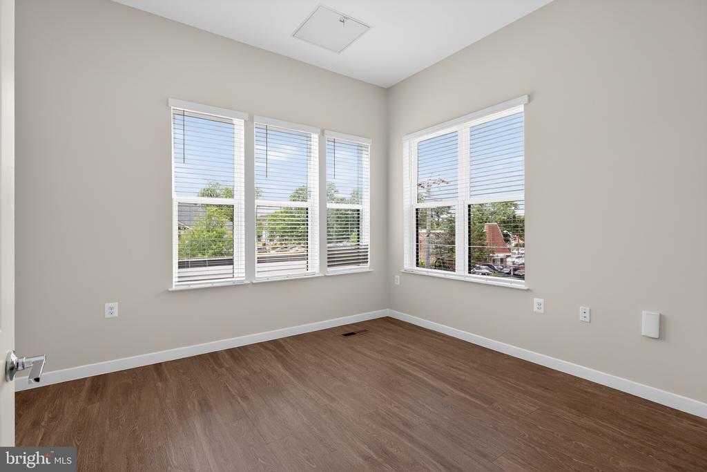 FAIRFAX Unit: 500
