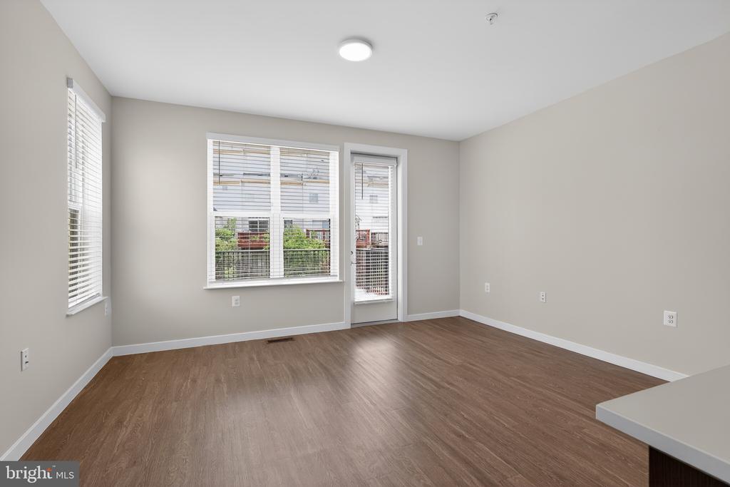 FAIRFAX Unit: 500