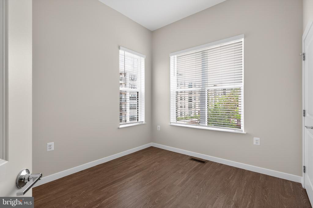 FAIRFAX Unit: 500