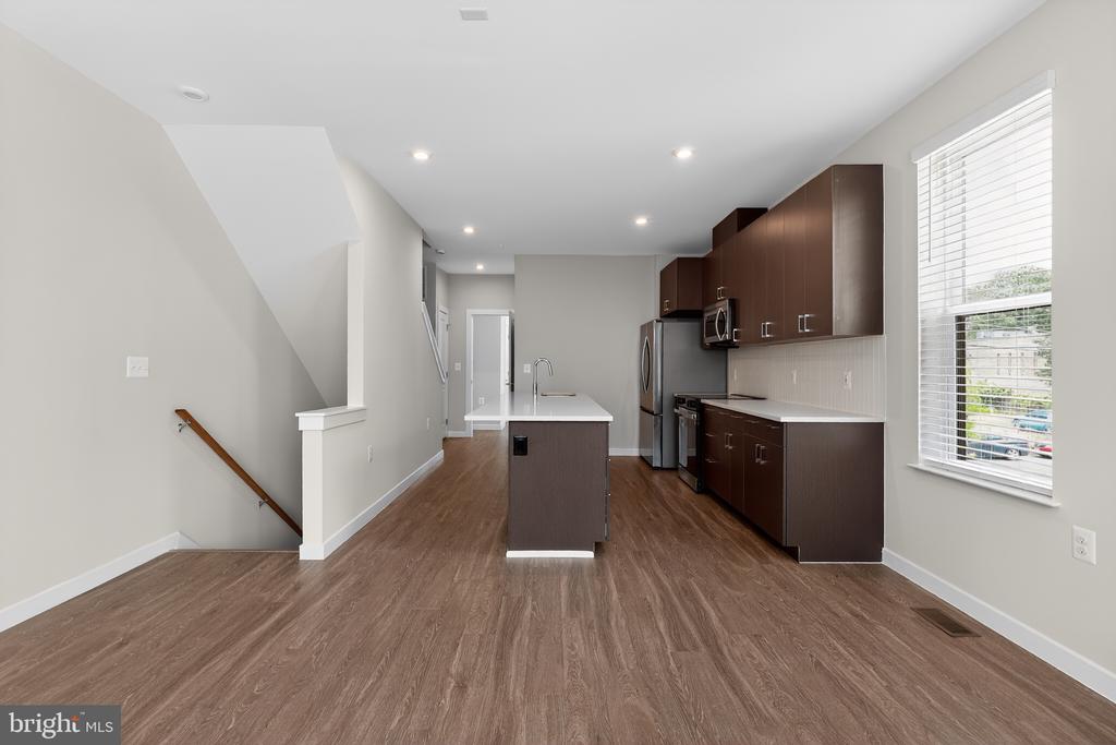 FAIRFAX Unit: 500