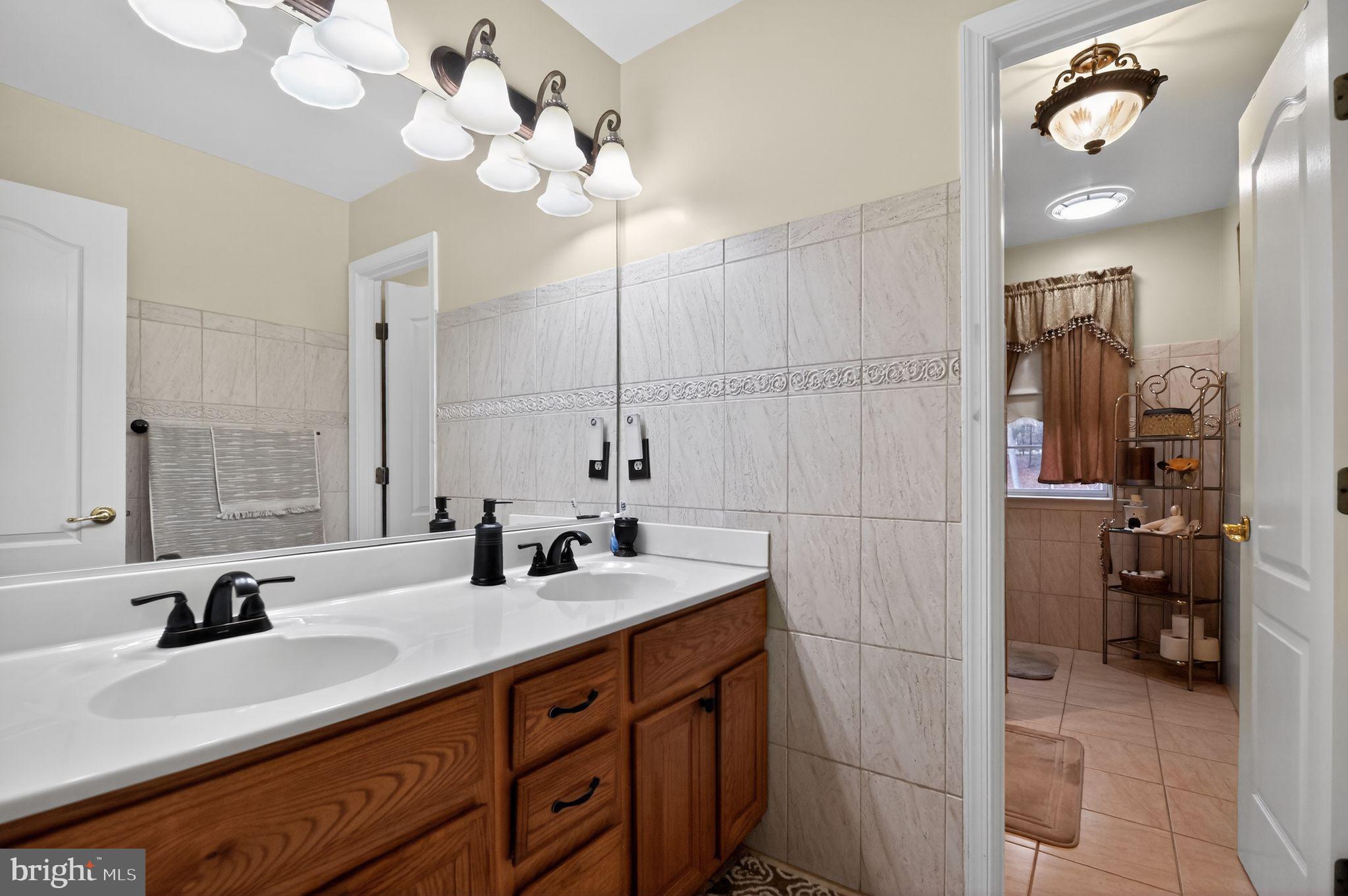 5837 RHODE ISLAND DRIVE