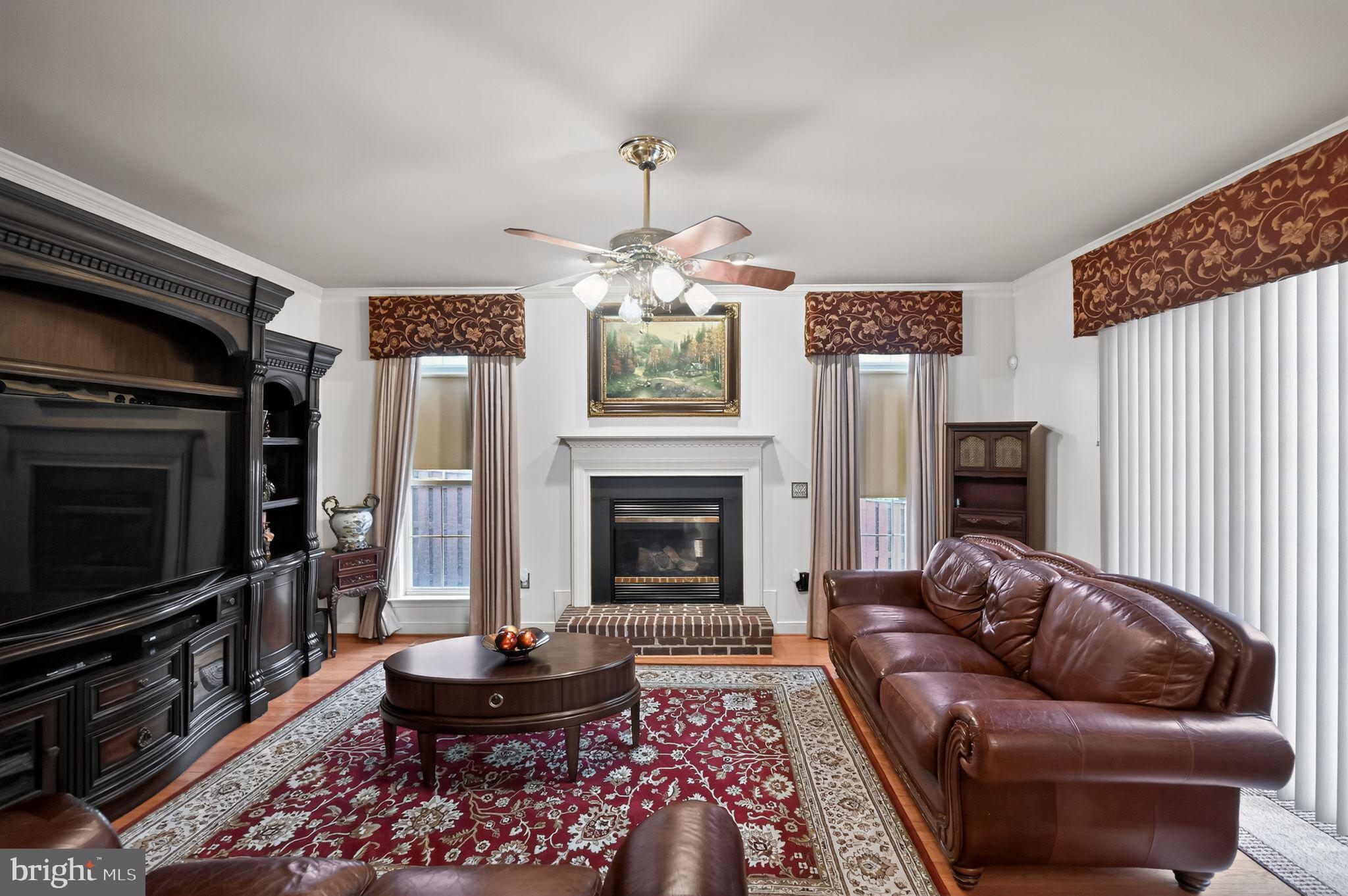 5837 RHODE ISLAND DRIVE