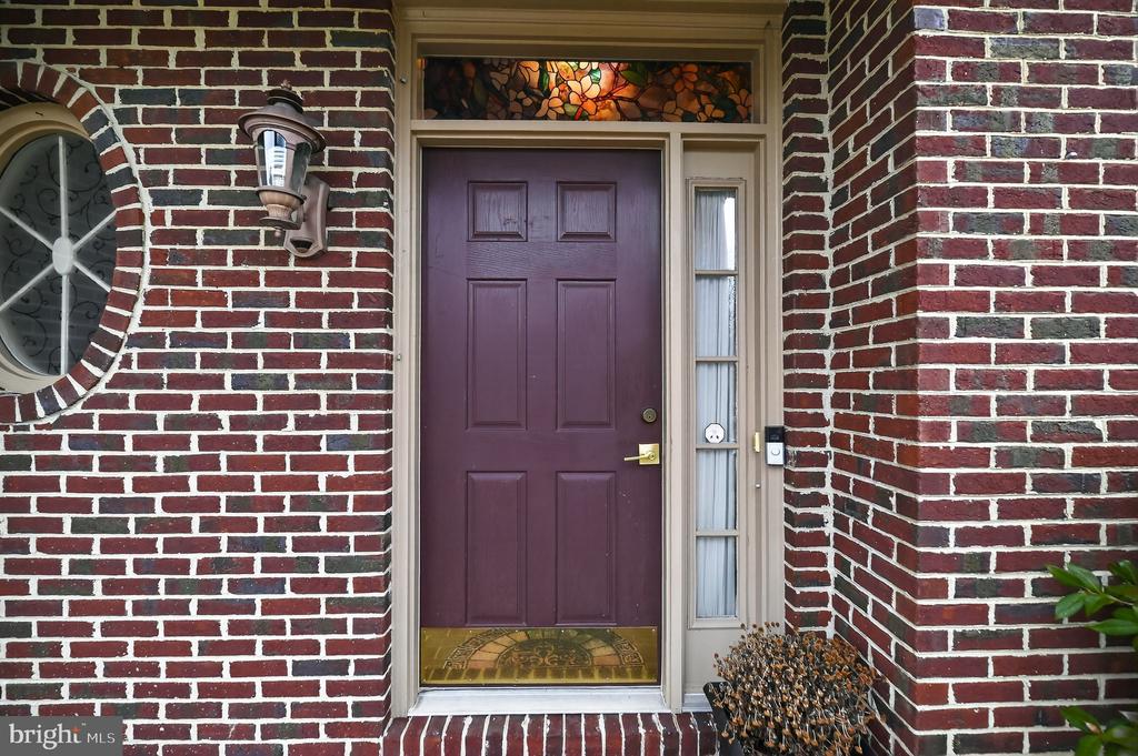 5837 RHODE ISLAND DRIVE
