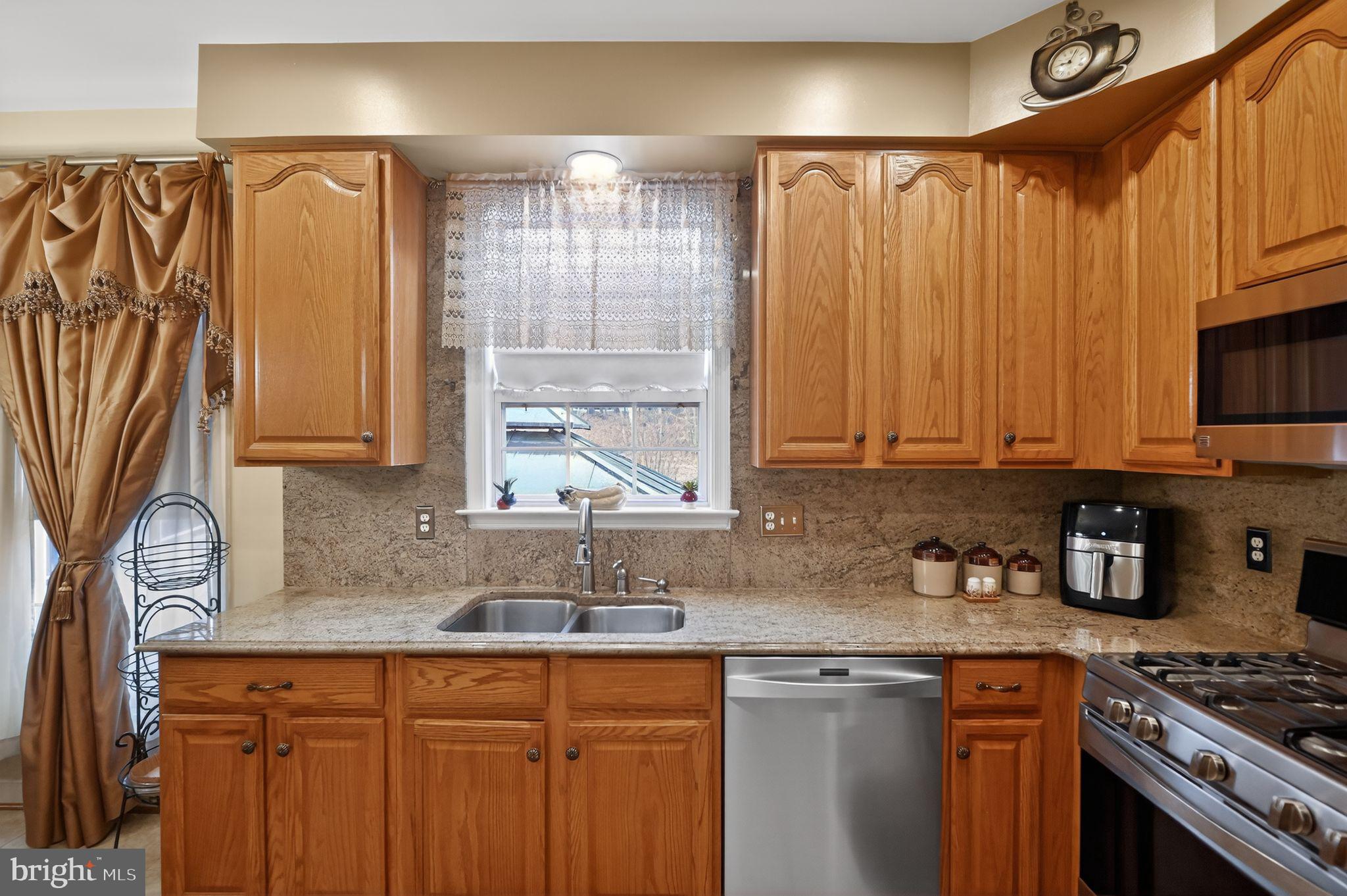 5837 RHODE ISLAND DRIVE