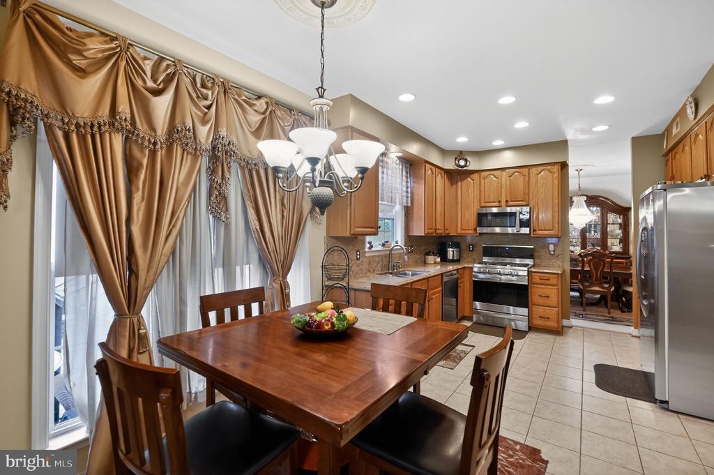 5837 RHODE ISLAND DRIVE
