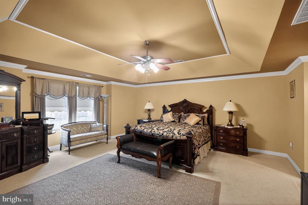 5837 RHODE ISLAND DRIVE