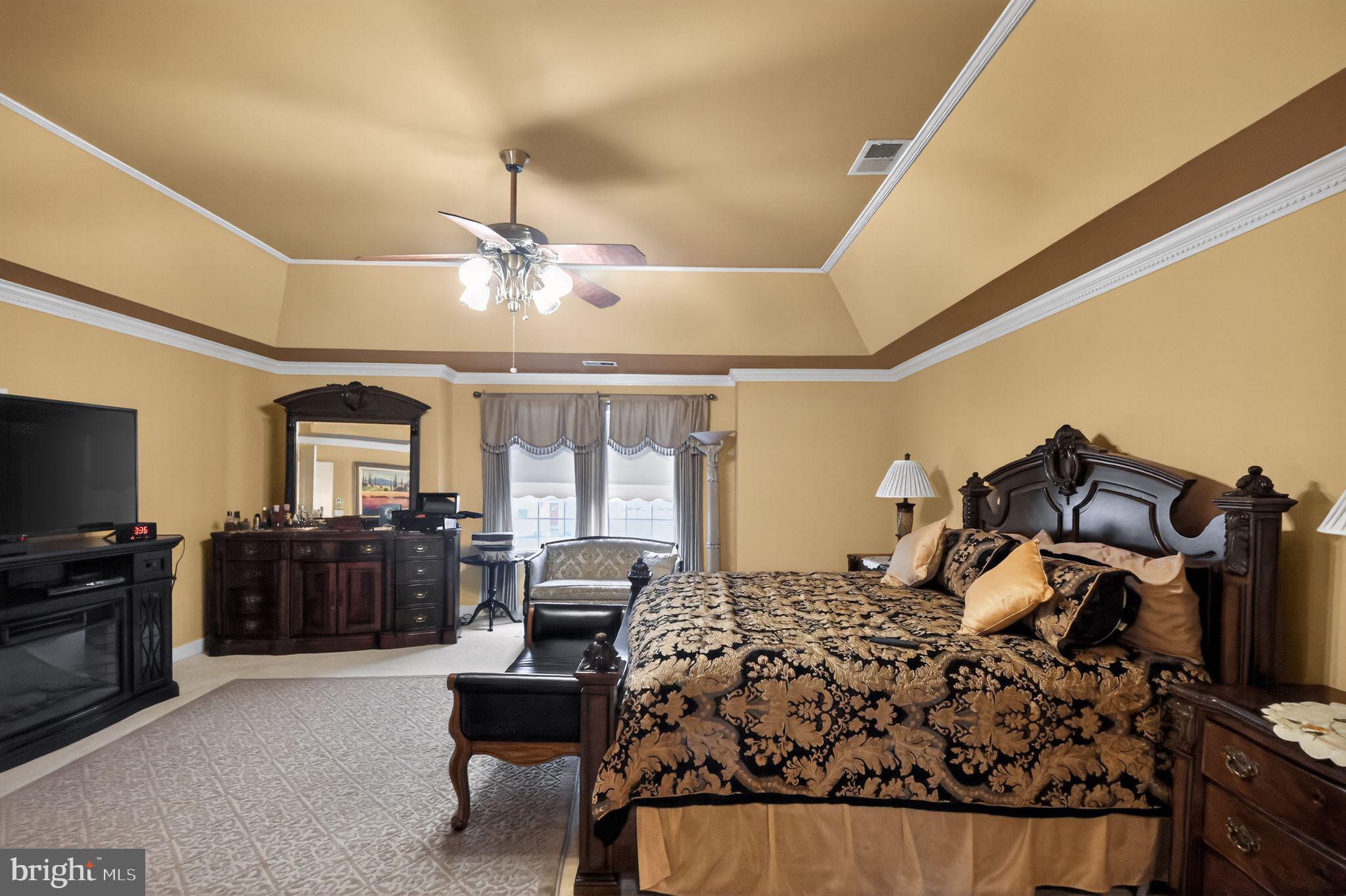 5837 RHODE ISLAND DRIVE