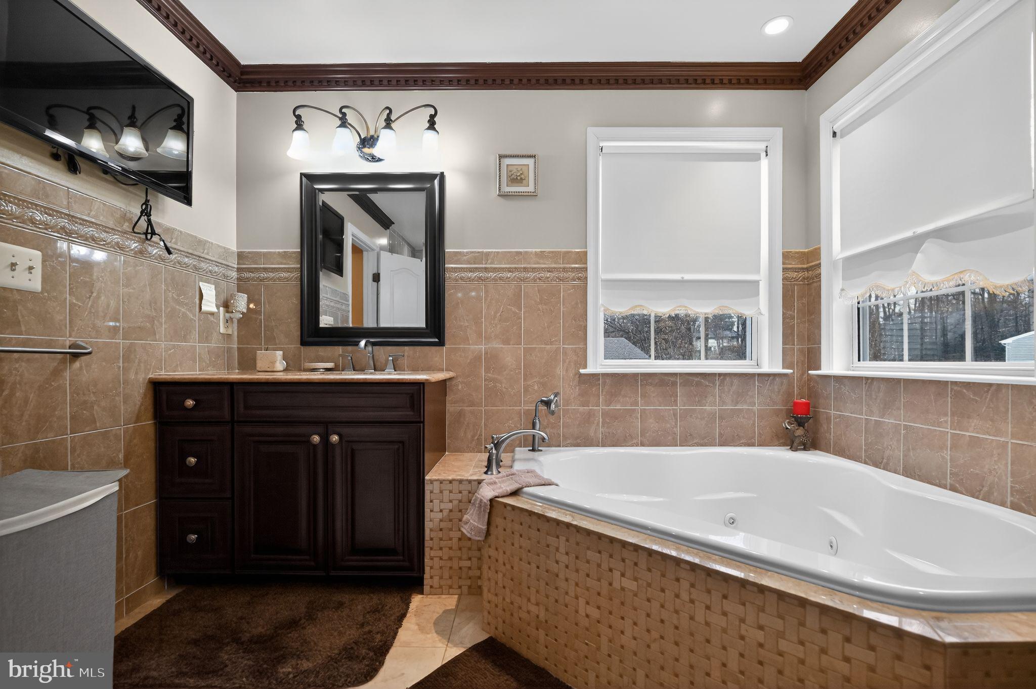 5837 RHODE ISLAND DRIVE