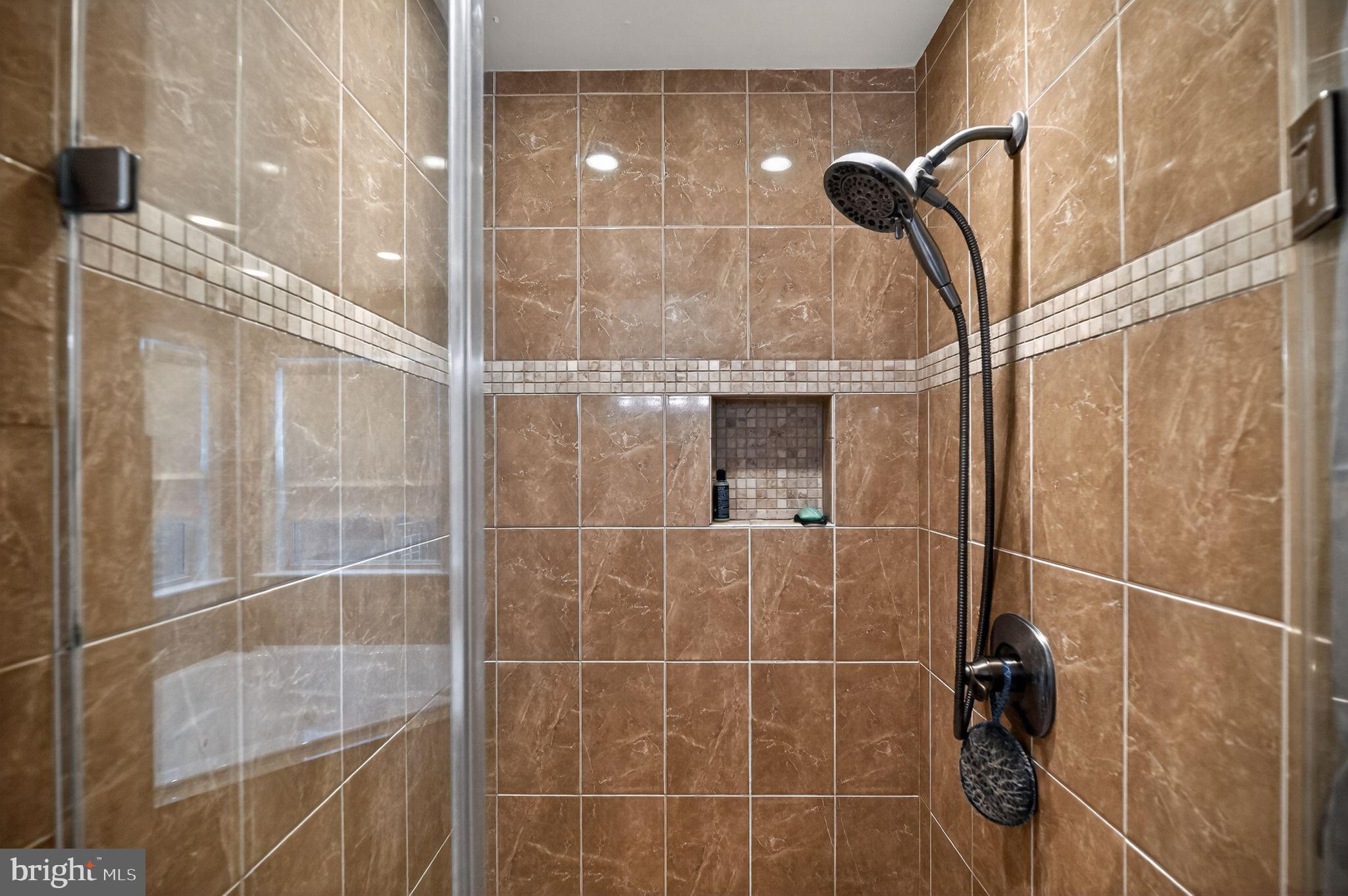 5837 RHODE ISLAND DRIVE