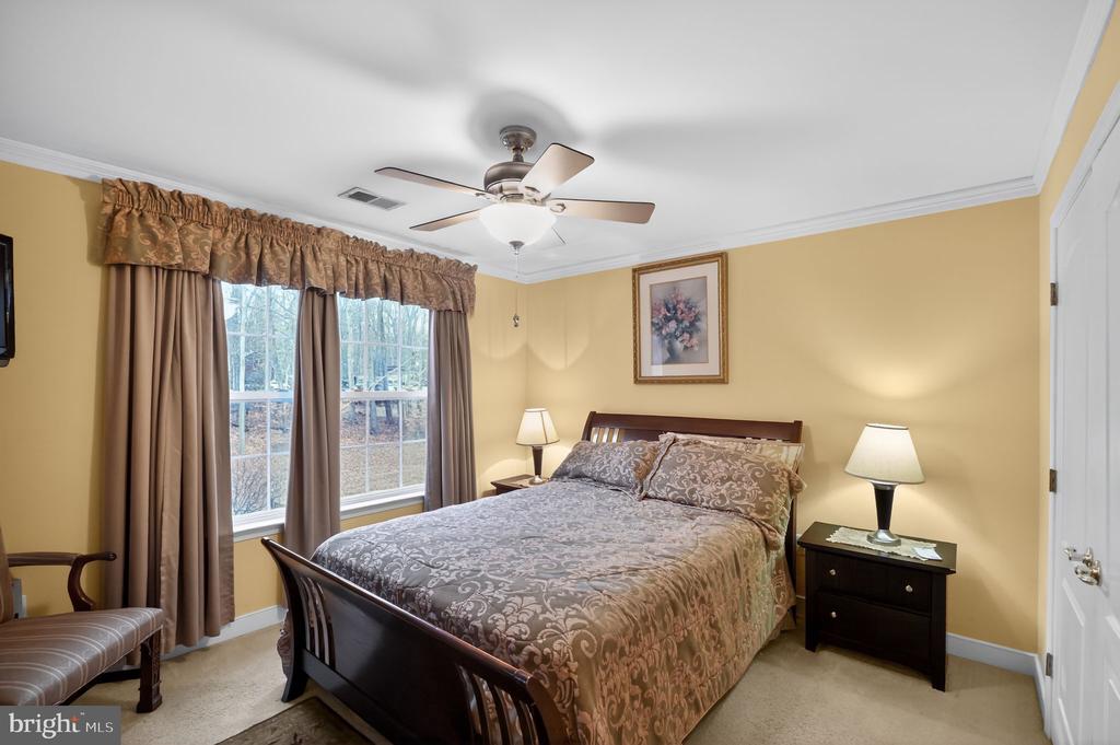 5837 RHODE ISLAND DRIVE