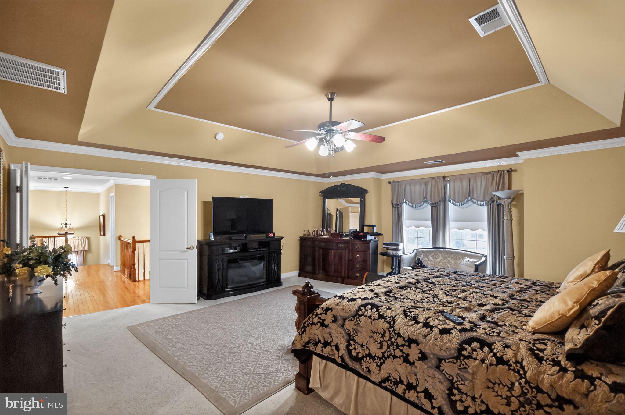 5837 RHODE ISLAND DRIVE