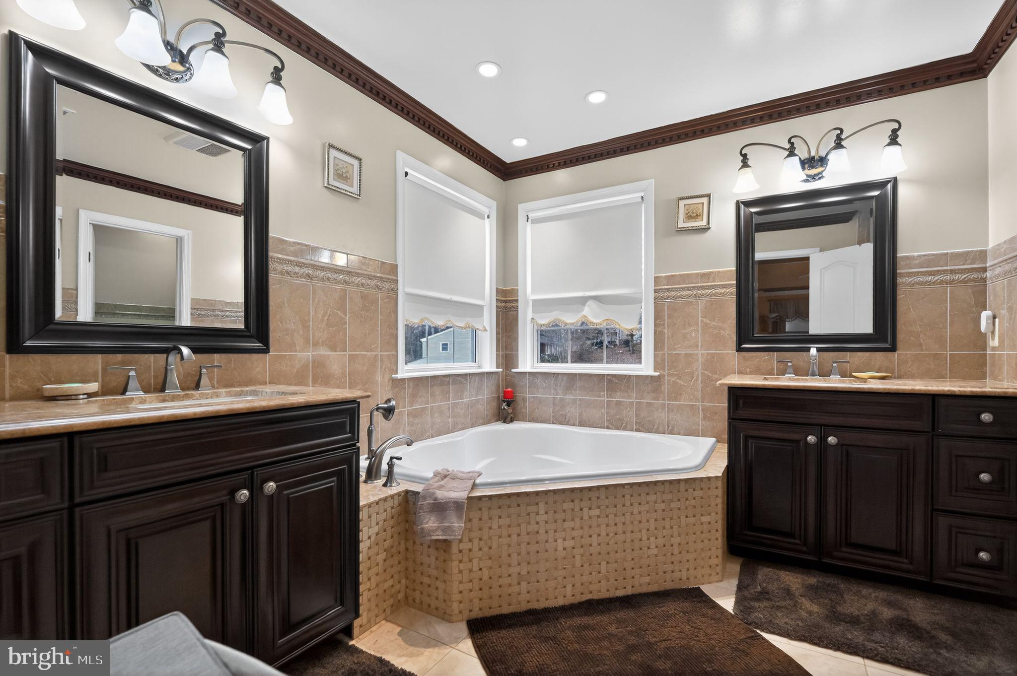 5837 RHODE ISLAND DRIVE