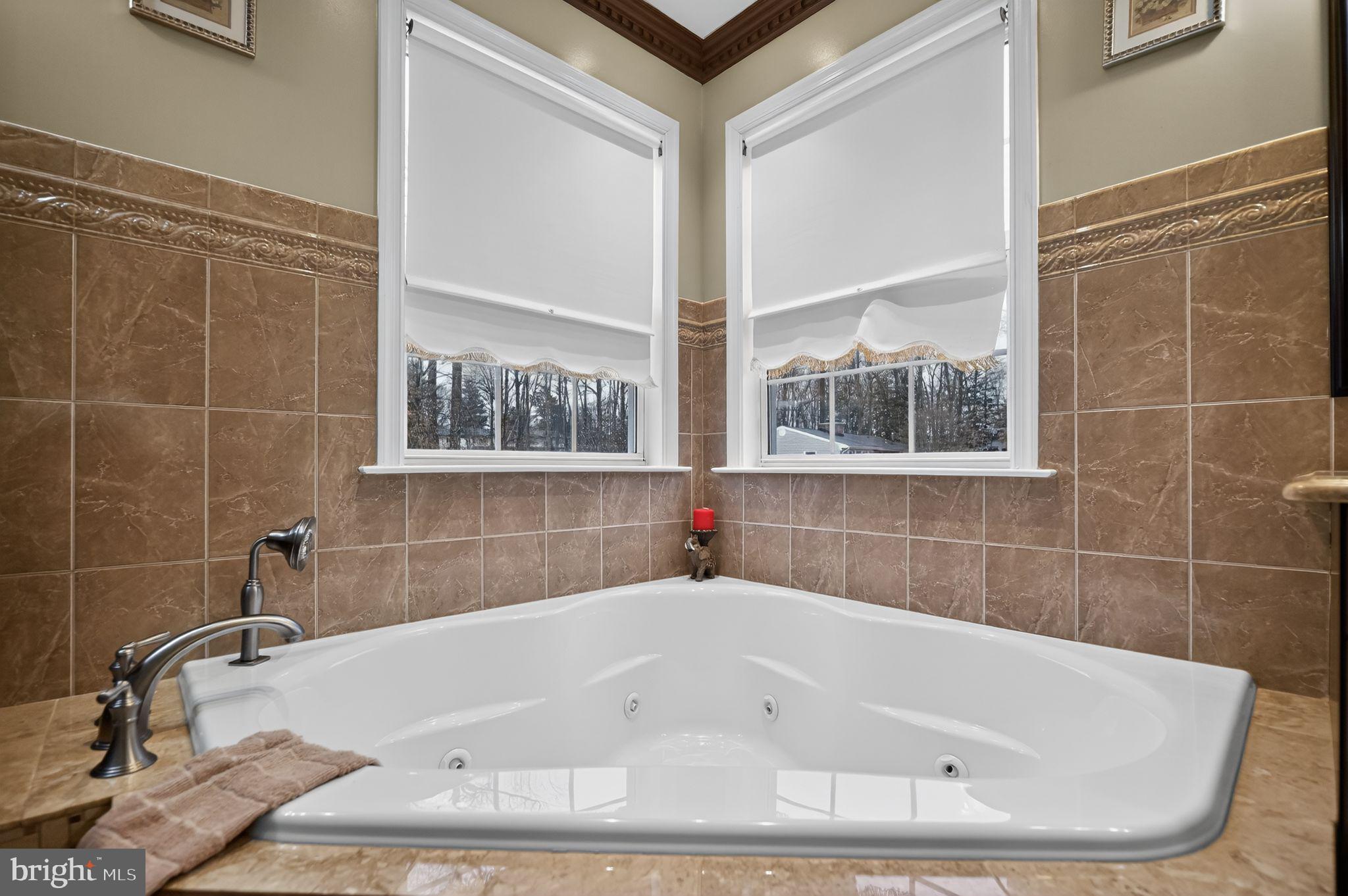 5837 RHODE ISLAND DRIVE