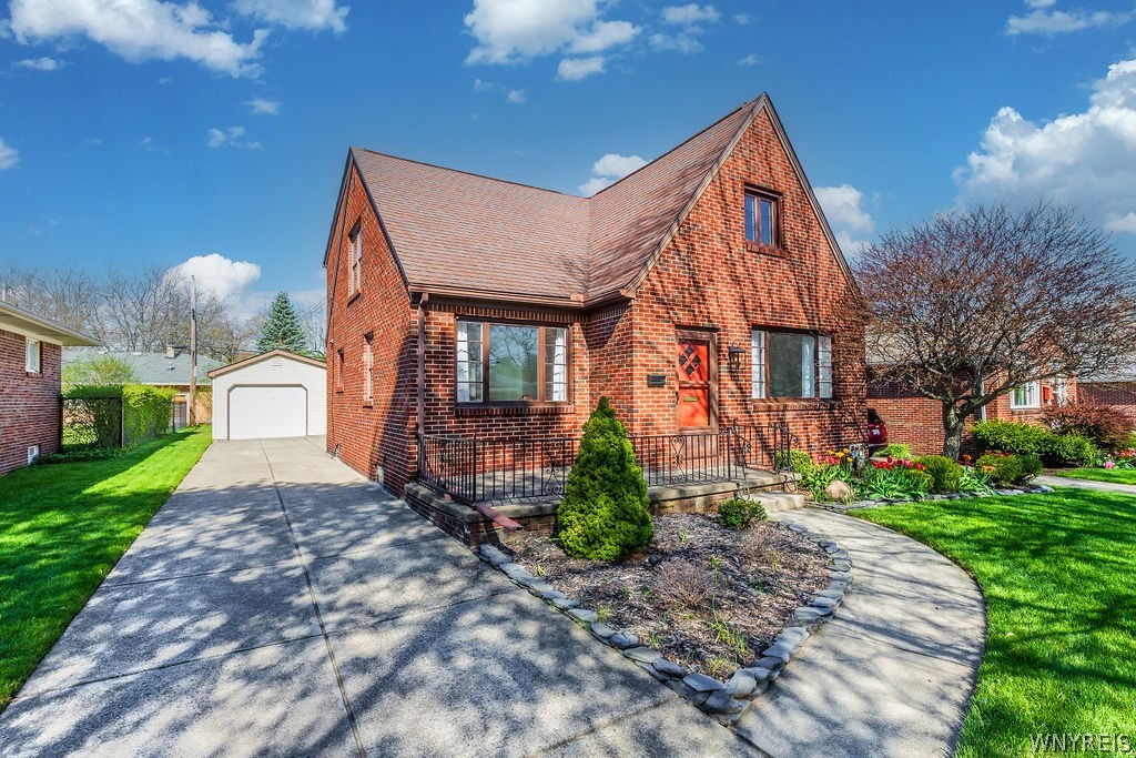 440 Walton Drive