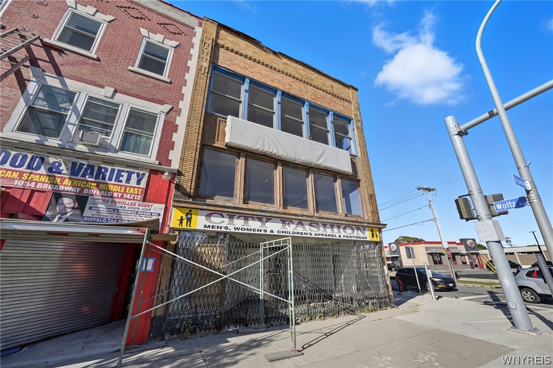 1058 Broadway Street