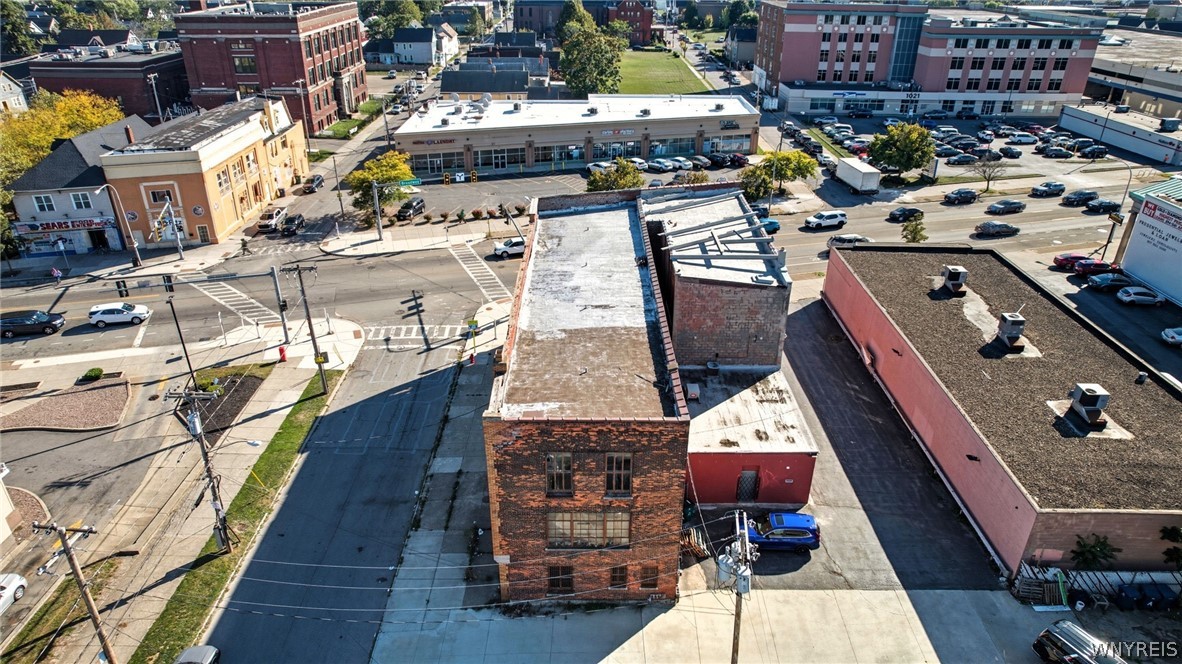 1058 Broadway Street