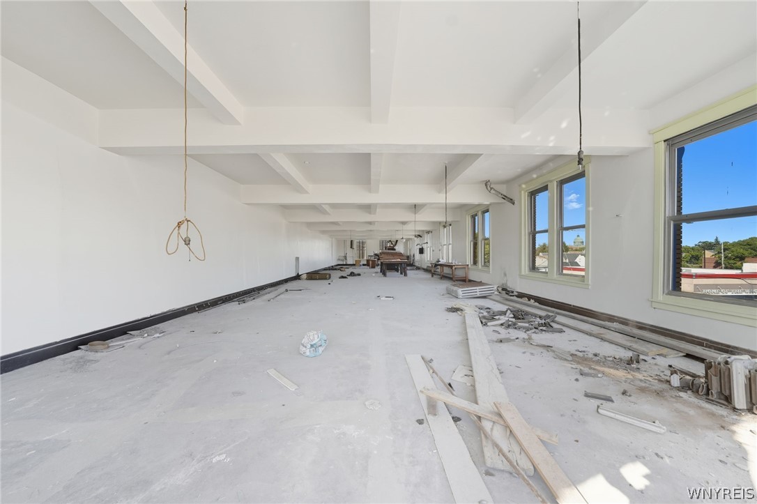 1058 Broadway Street