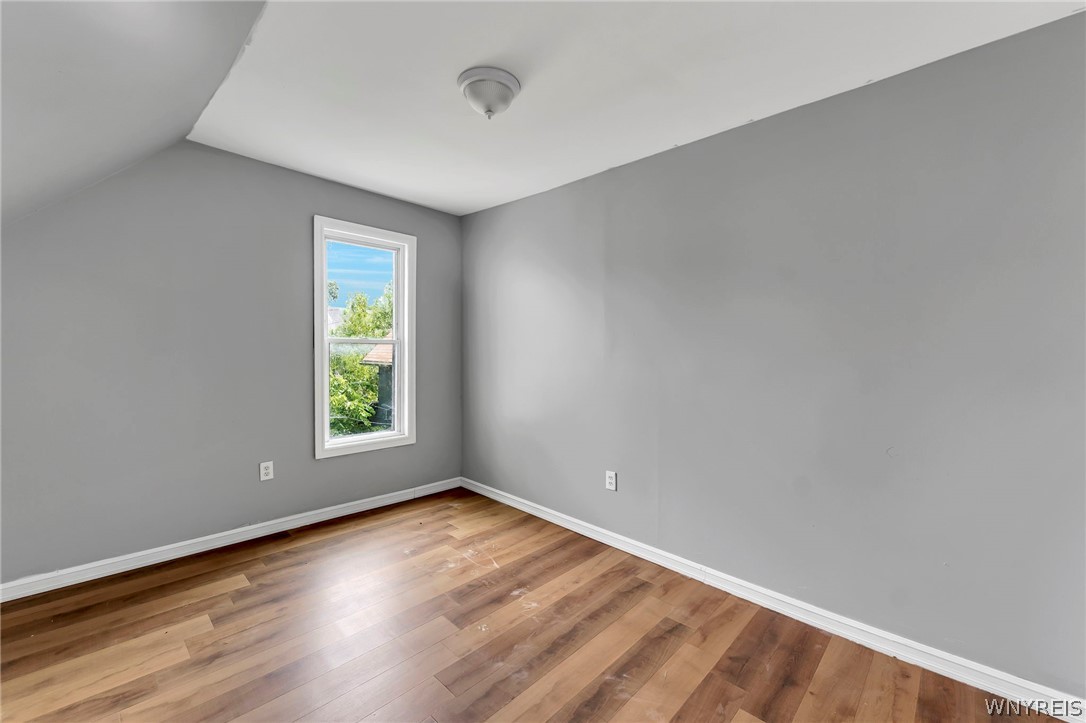 33 Lafayette Avenue
