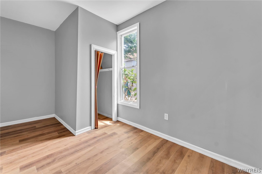 33 Lafayette Avenue