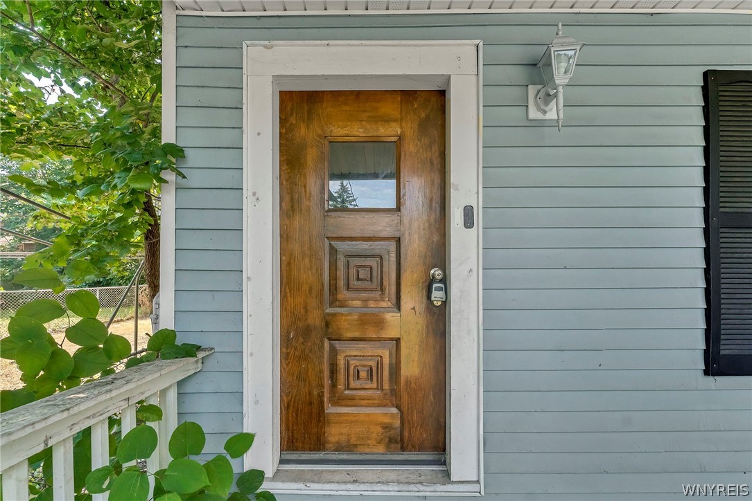 33 Lafayette Avenue