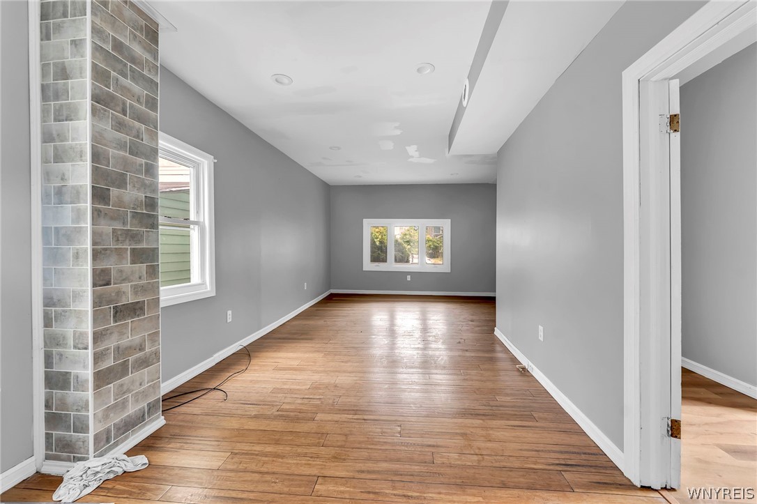 33 Lafayette Avenue