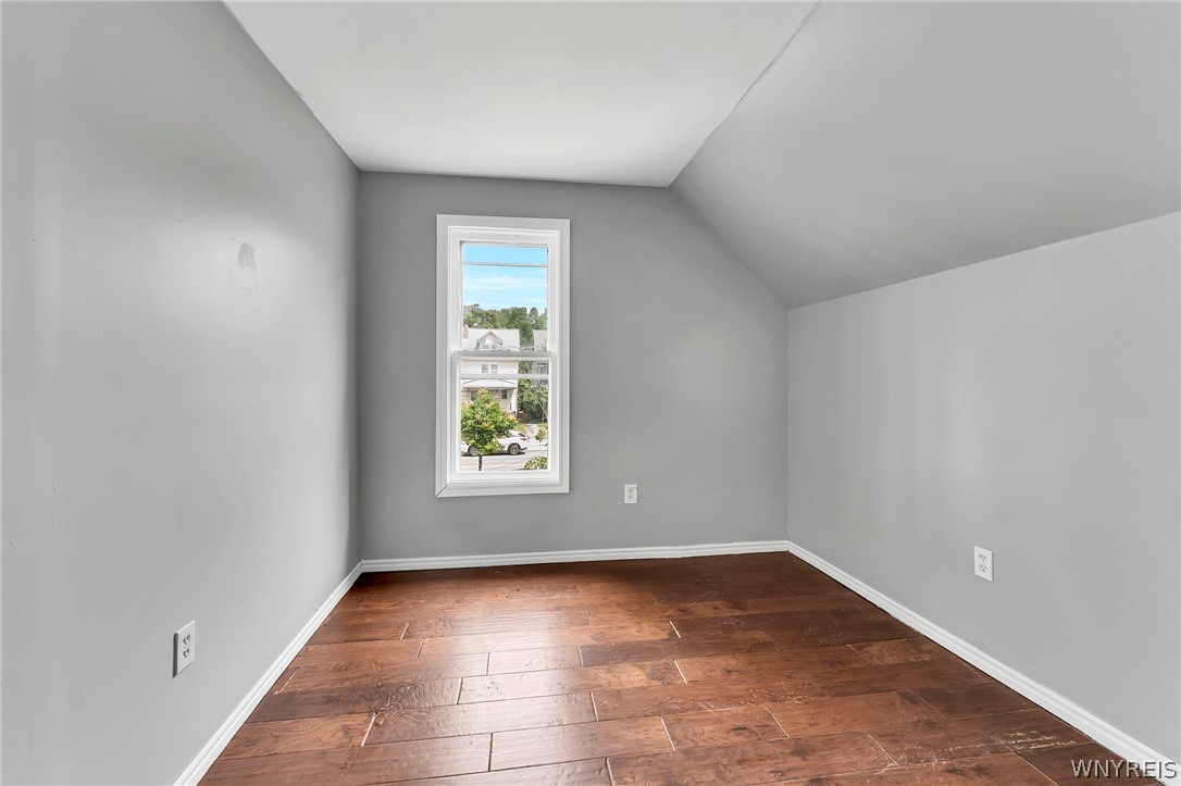 33 Lafayette Avenue
