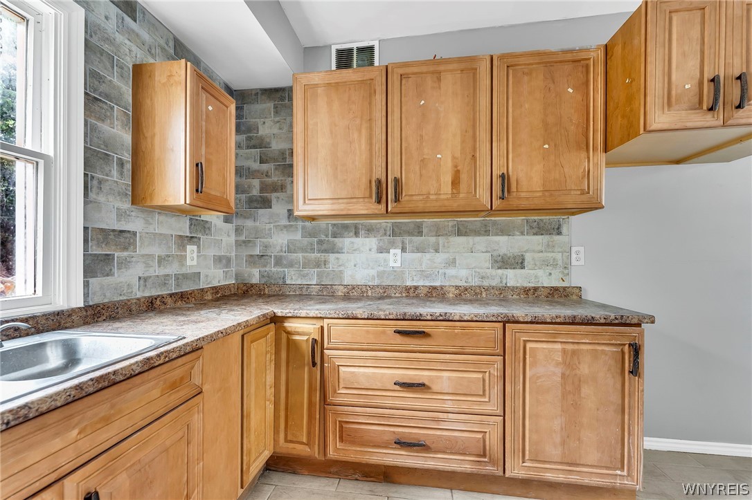 33 Lafayette Avenue