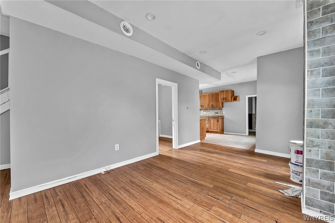 33 Lafayette Avenue