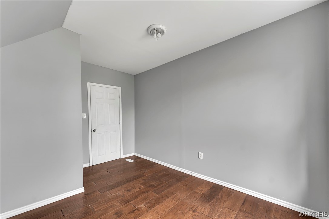 33 Lafayette Avenue