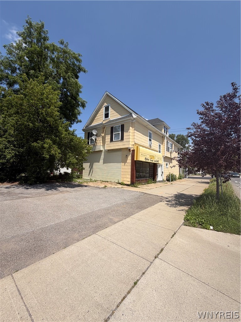 154 Niagara Falls Boulevard