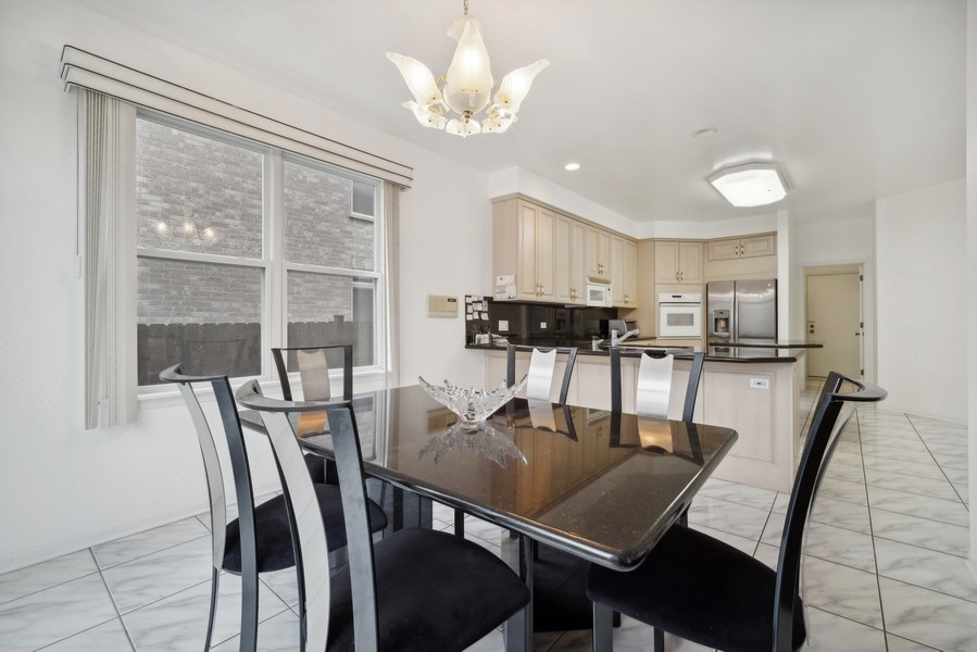 2512 Joshua Lane