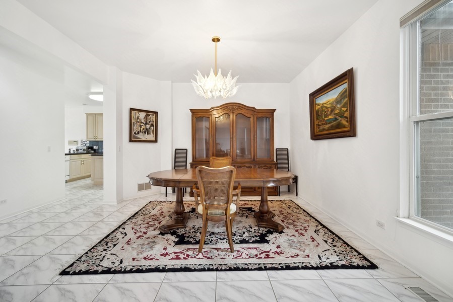 2512 Joshua Lane