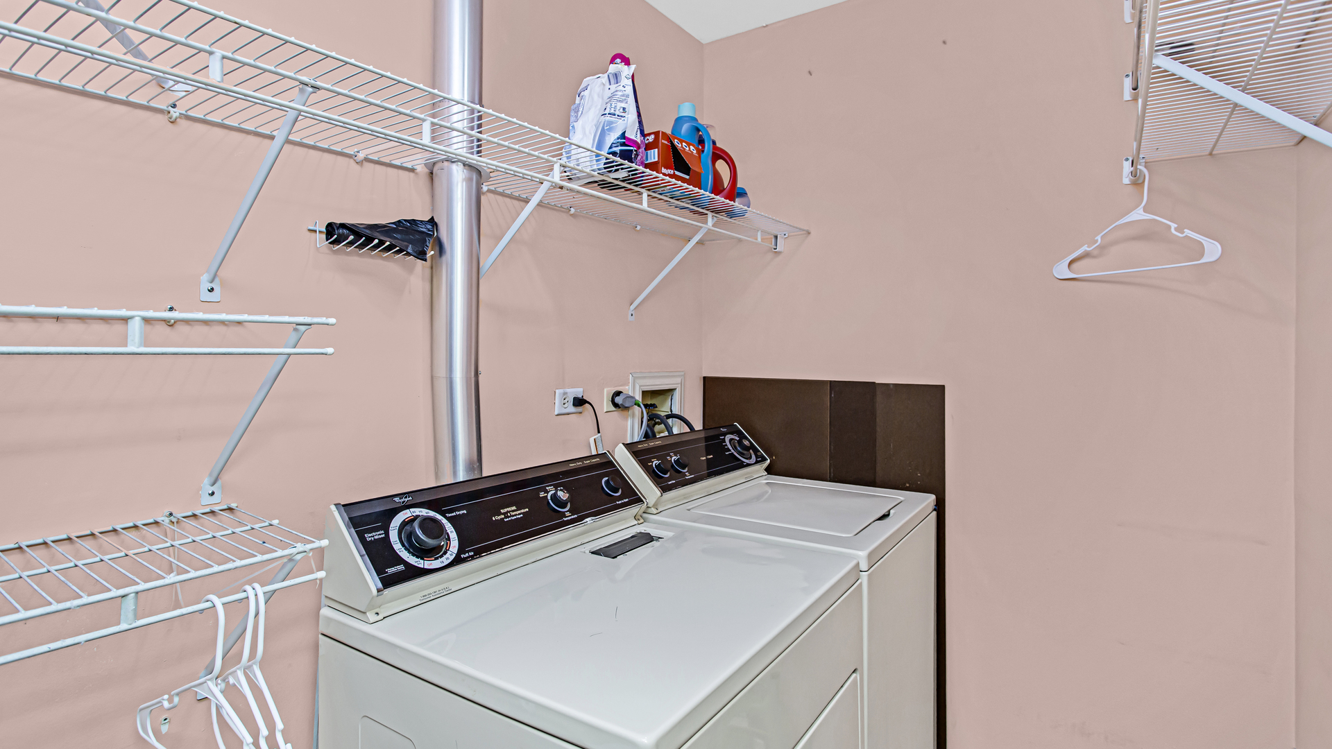 702 E Algonquin Road Unit: K209