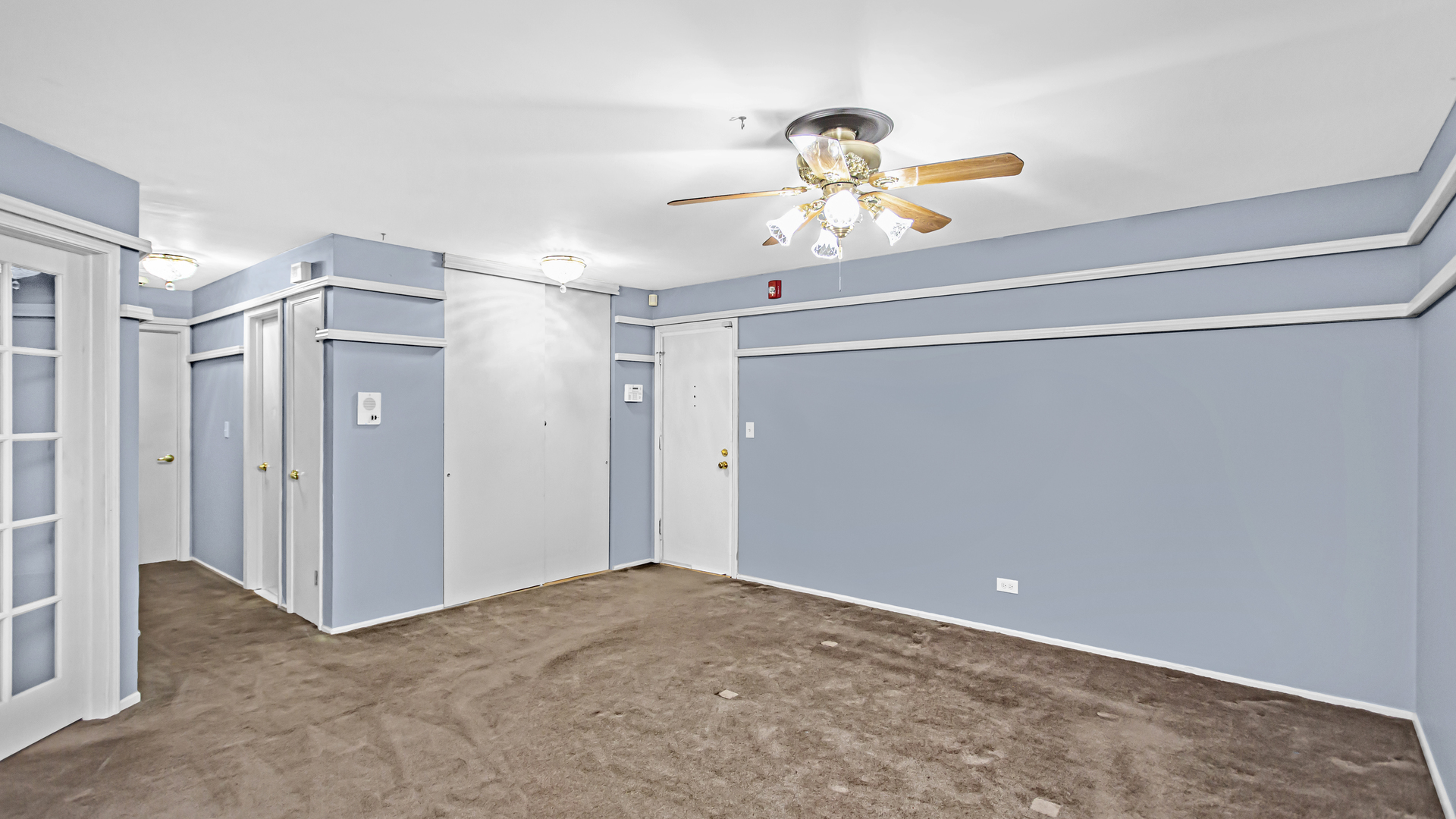 702 E Algonquin Road Unit: K209