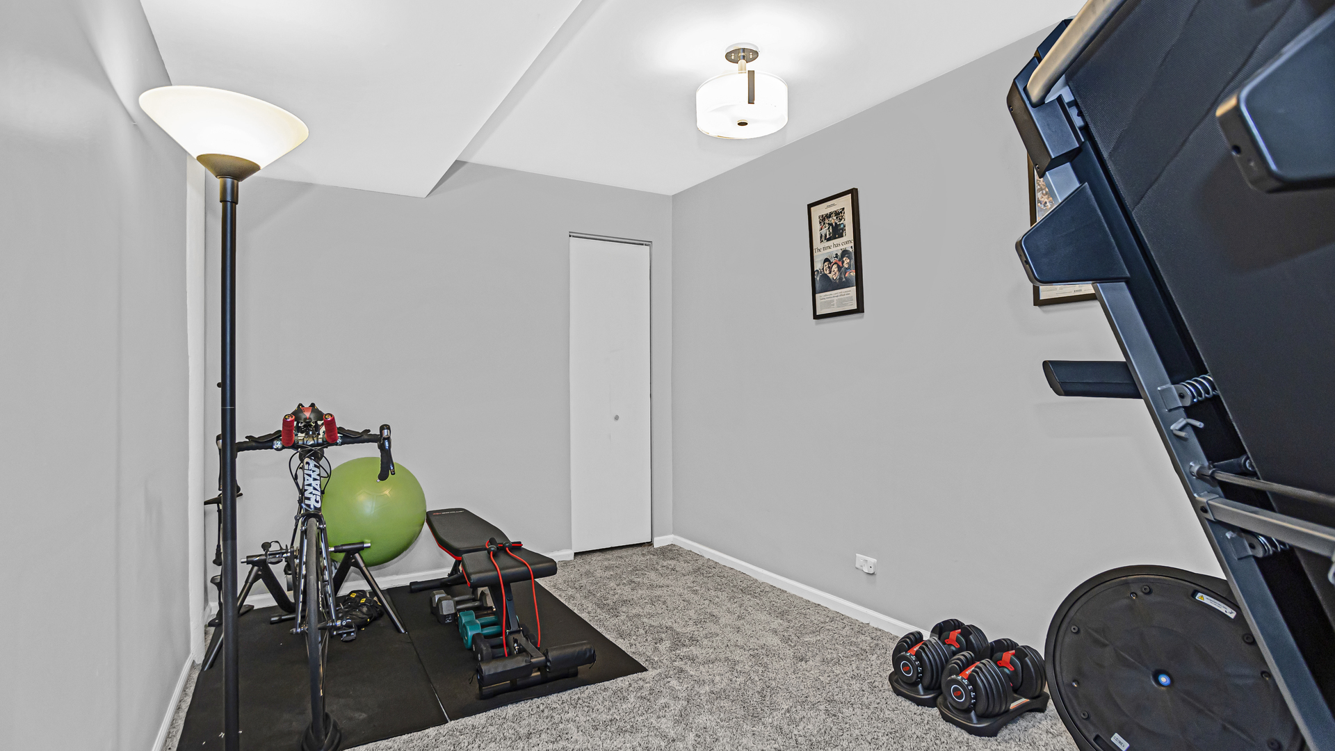 824 W Dakin Street Unit: 1