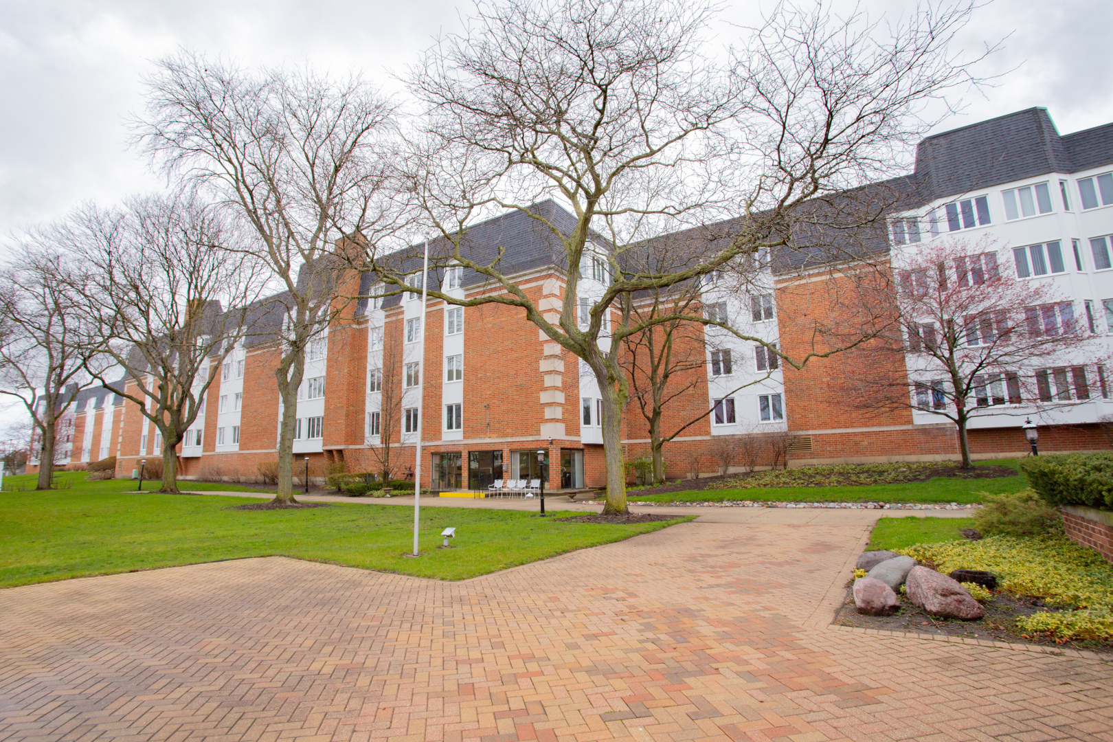 50 Lake Boulevard Unit: 672