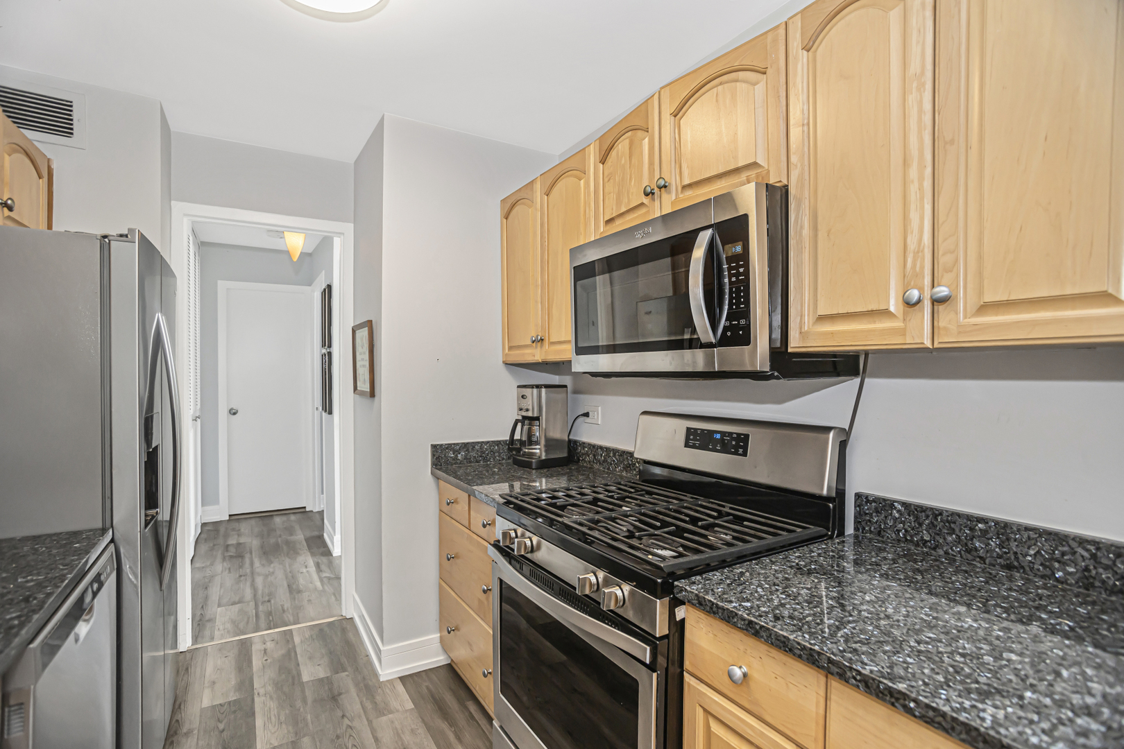 3430 N Lake Shore Drive Unit: 3N