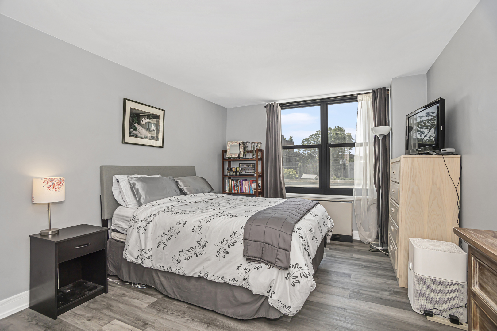 3430 N Lake Shore Drive Unit: 3N