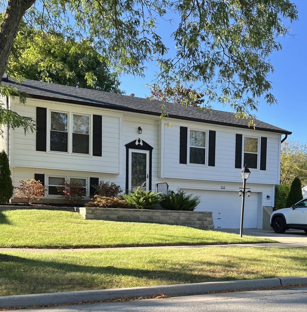 112 S Deerpath Drive