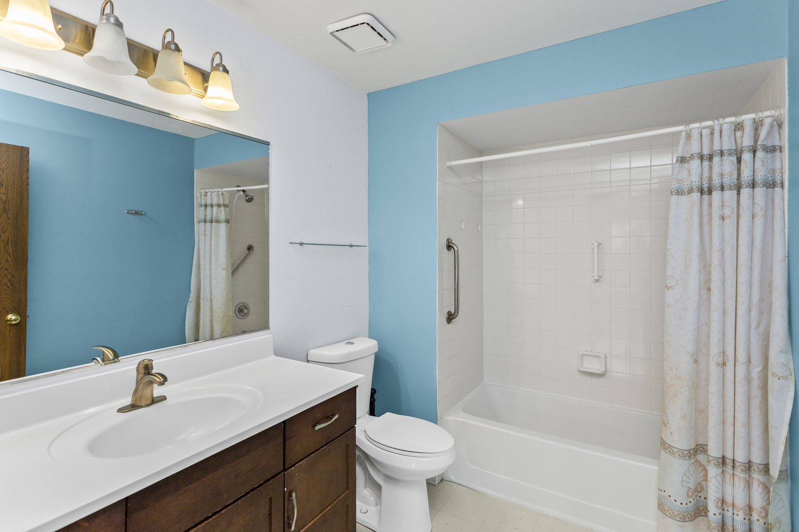 216 Chesterfield Court Unit: C