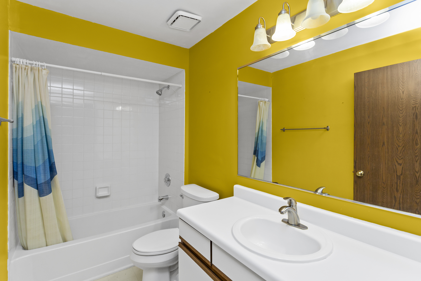 216 Chesterfield Court Unit: C