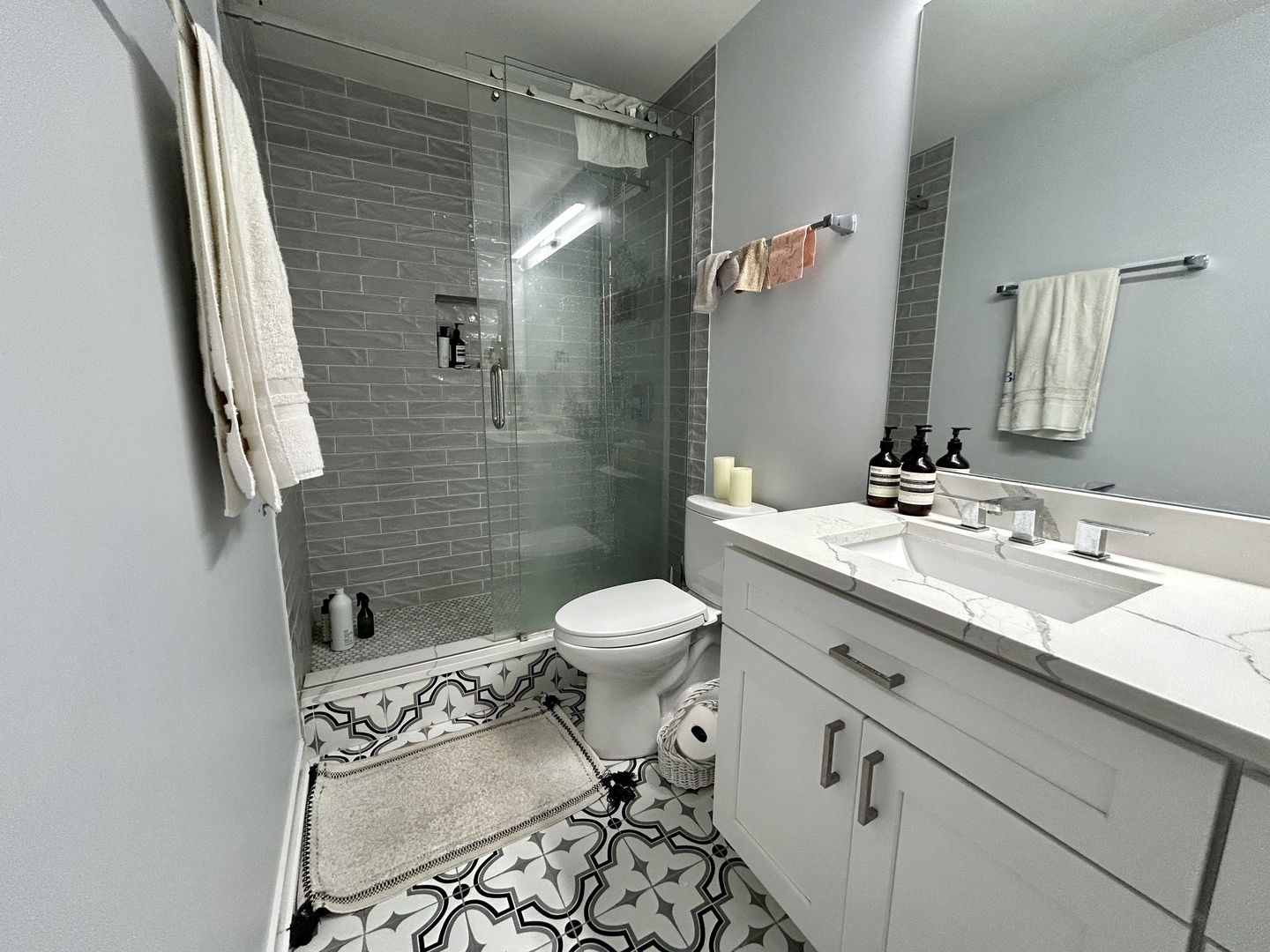 1660 N La Salle Drive Unit: 1009