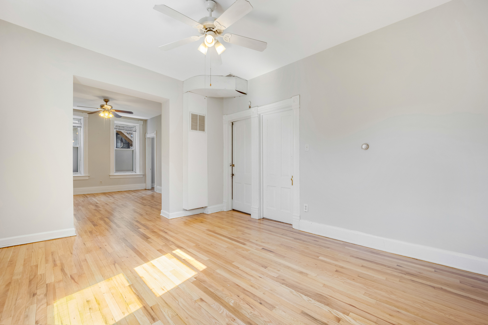 2735 N Magnolia Avenue Unit: CH2