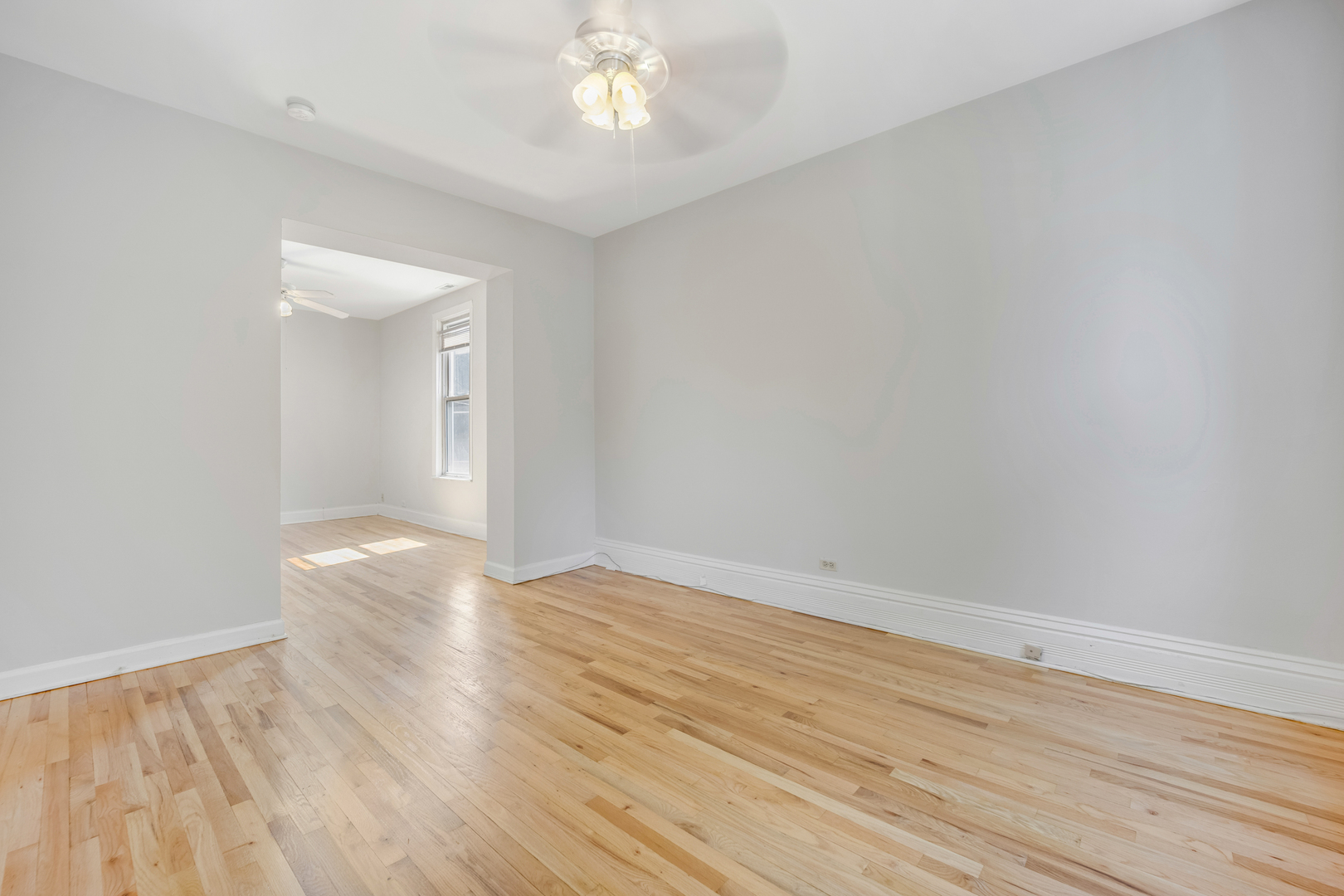 2735 N Magnolia Avenue Unit: CH2