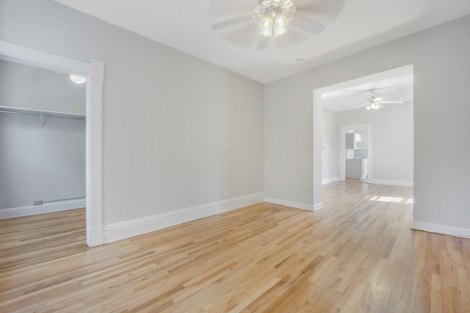 2735 N Magnolia Avenue Unit: CH2
