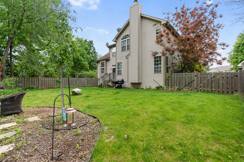 1823 S Robin Court